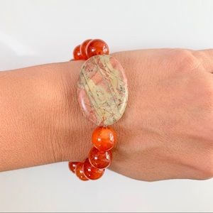 Handcrafted stretch bracelet with earrings